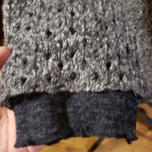 Soft surroundings grey lagenlook layered sweater - Picture 4 of 6